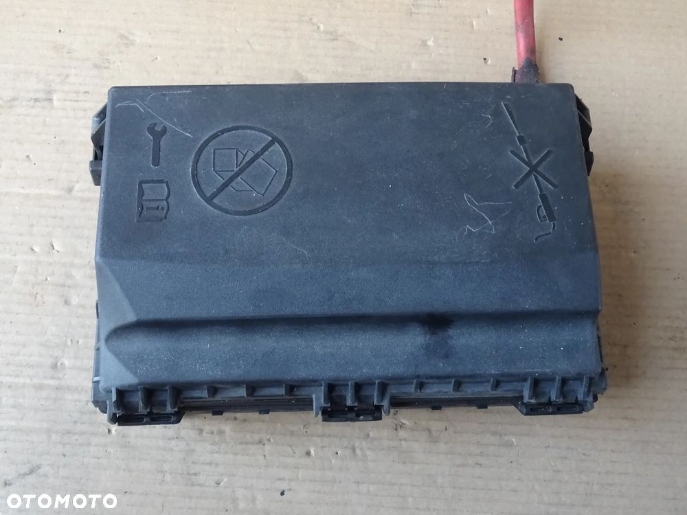 MODUŁ NADWOZIA SKRZYNKA BEZPIECZNIKÓW PRZÓD TW RU OPEL ZAFIRA C ASTRA J kod PIN - 4