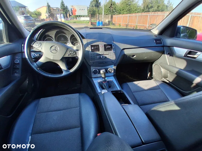 Mercedes-Benz Klasa C 220 T CDI Edition - 8