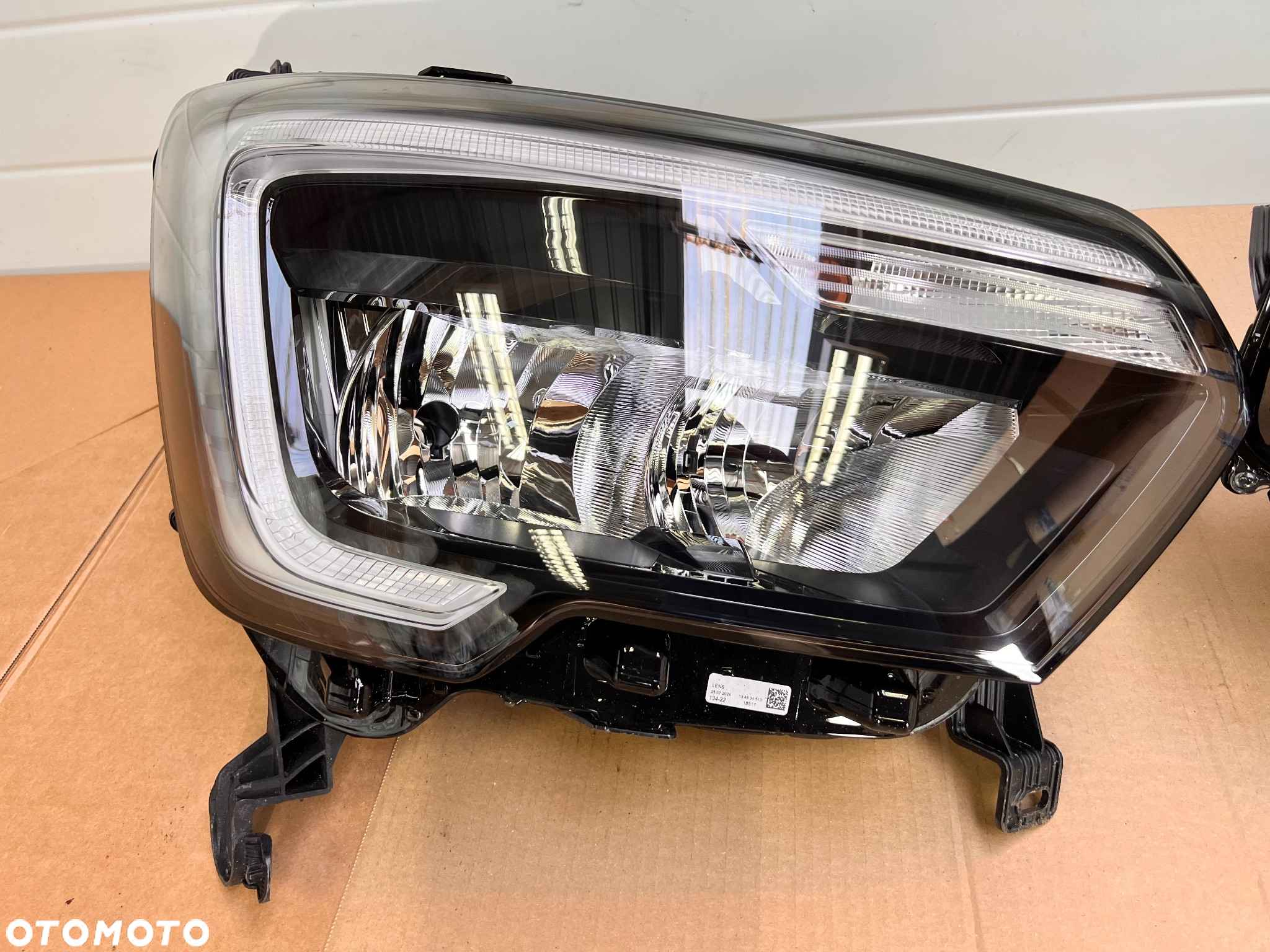 RENAULT MASTER IV LAMPA PRZEDNIA LEWA lub PRAWA - 2