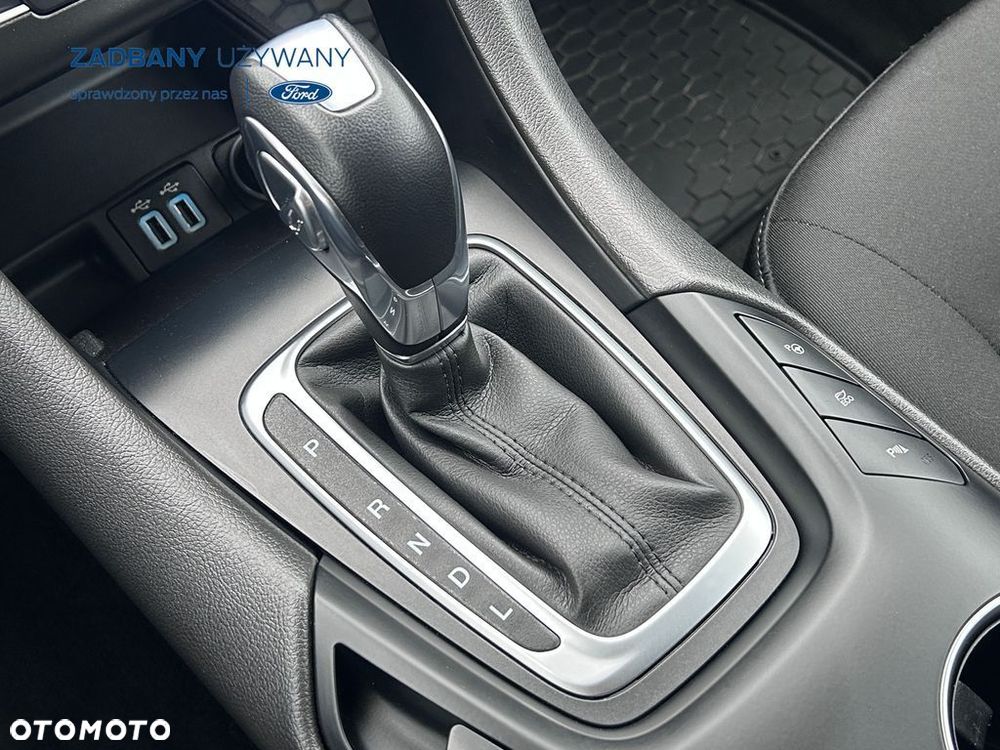 Ford Mondeo 2.0 Hybrid Trend - 28