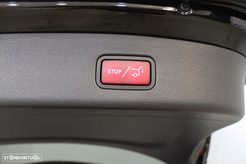 Mercedes-Benz GLC 300 de 4Matic - 12