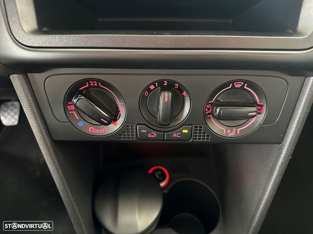 VW Polo 1.2 Trendline - 12