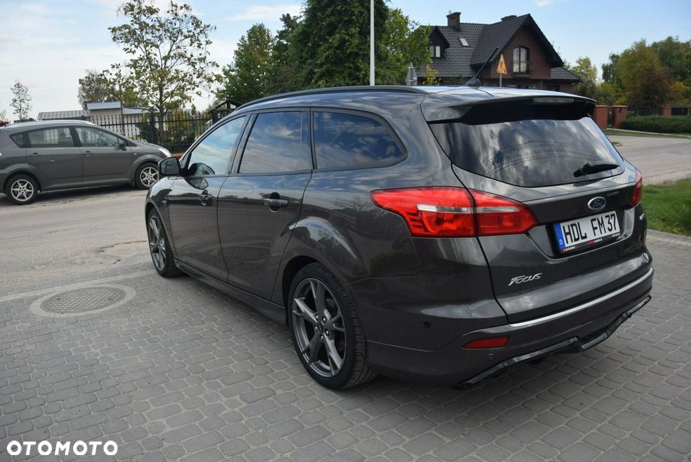 Ford Focus 1.5 EcoBlue Start-Stopp-System ST-LINE STYLE - 16