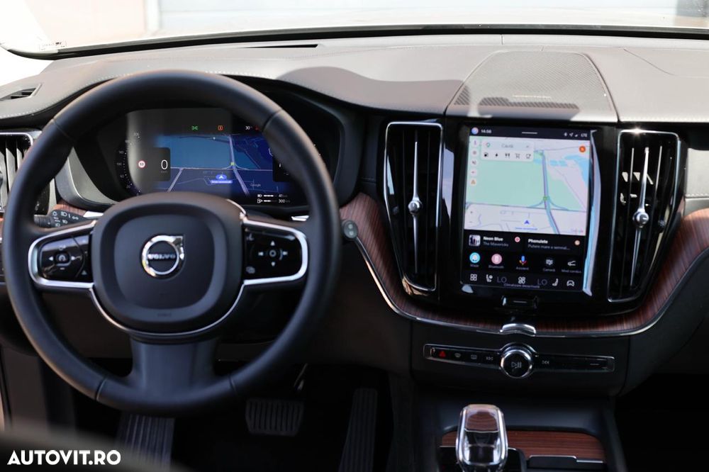 Volvo XC 60 T6 AWD Recharge Ultimate Black Edition - 7
