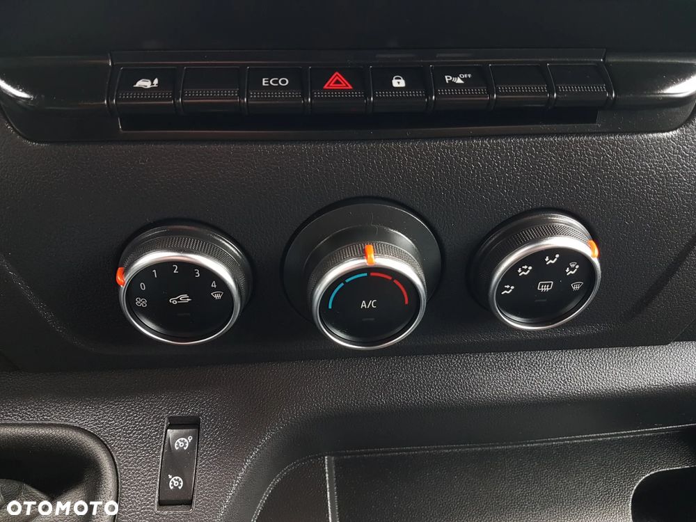 Renault MASTER L2H2 KLIMA DŁUGI WYSOKI BLASZAK VAN FURGON TEMPOMAT KRAJOWY I-WŁAŚCICIEL - 34