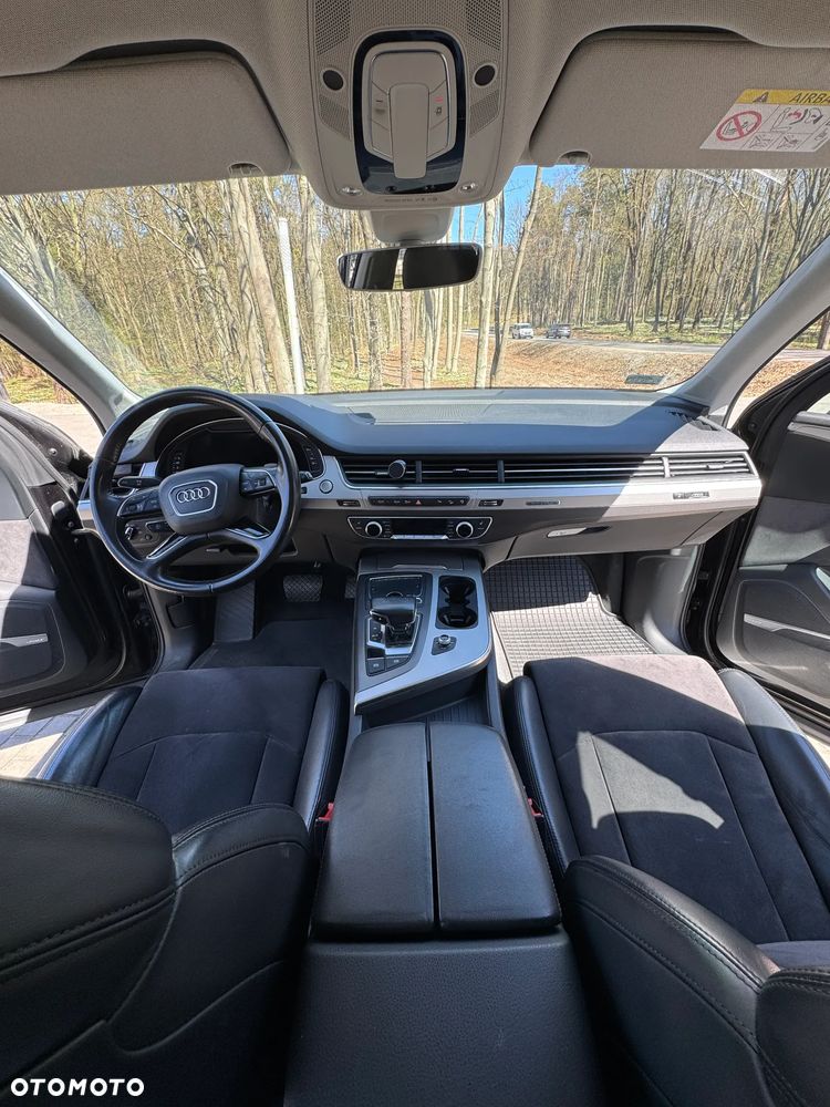 Audi Q7 - 8