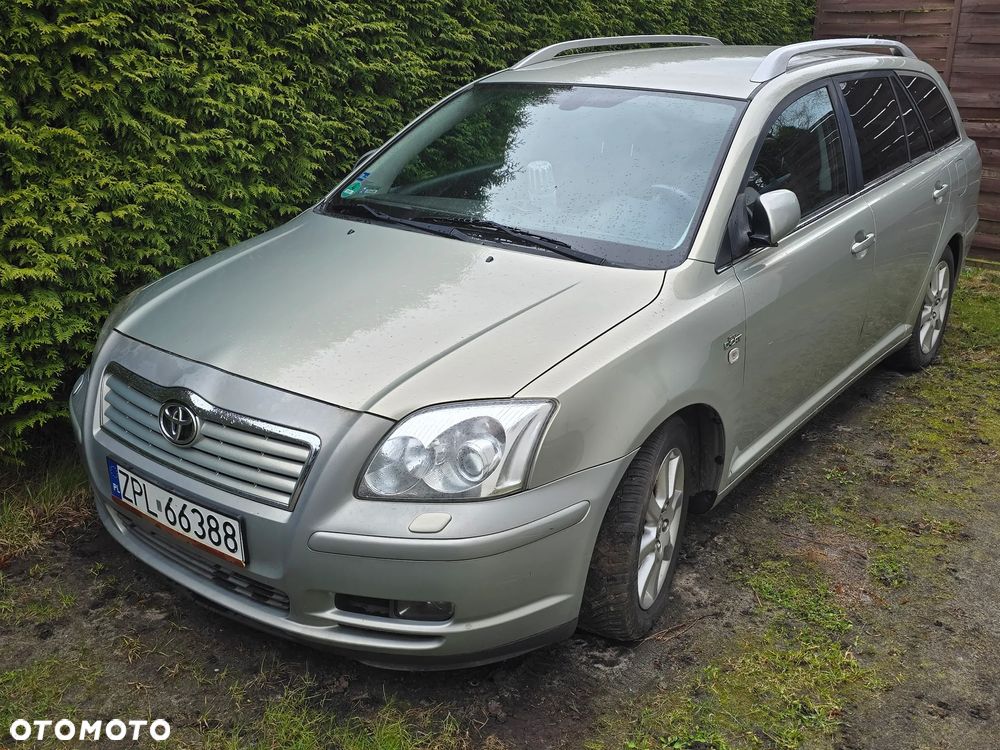 Toyota Avensis 2.2 D-4D Sol - 3