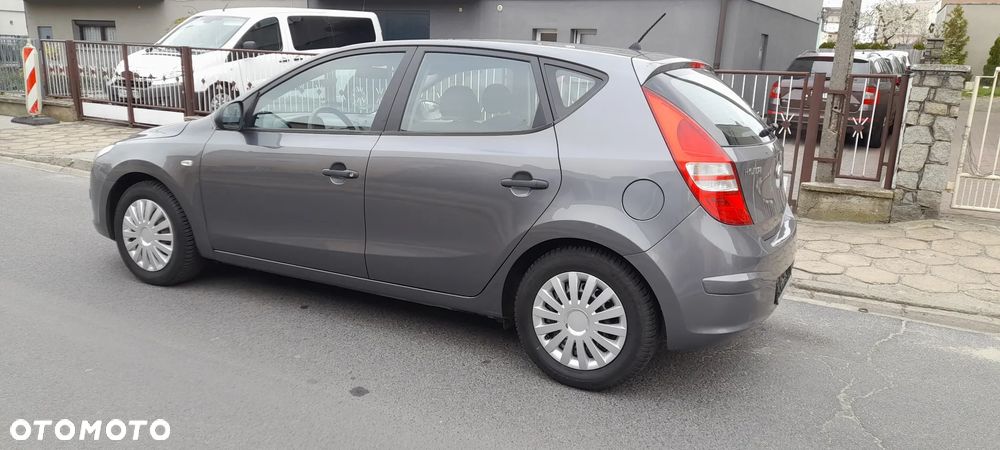 Hyundai i30 1.4 Blue Classic - 3