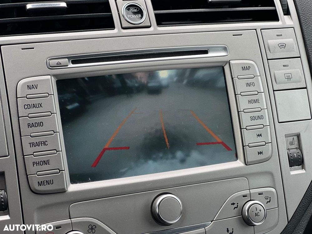 Ford Kuga 2.0 TDCi Powershift 4WD Titanium - 20