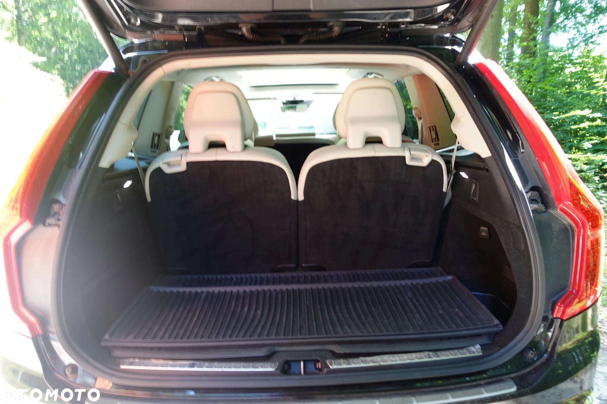 Volvo XC 90 - 13