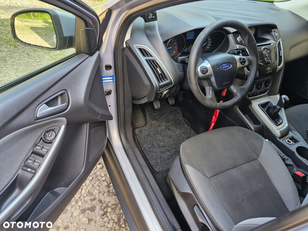 Ford Focus 1.6 TI-VCT Champions Edition - 14