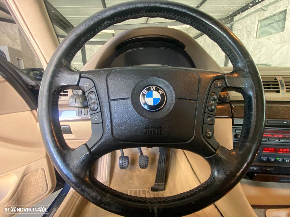BMW 725 tds - 13