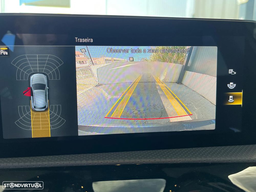 Mercedes-Benz A 250 e 8G-DCT AMG Line - 11