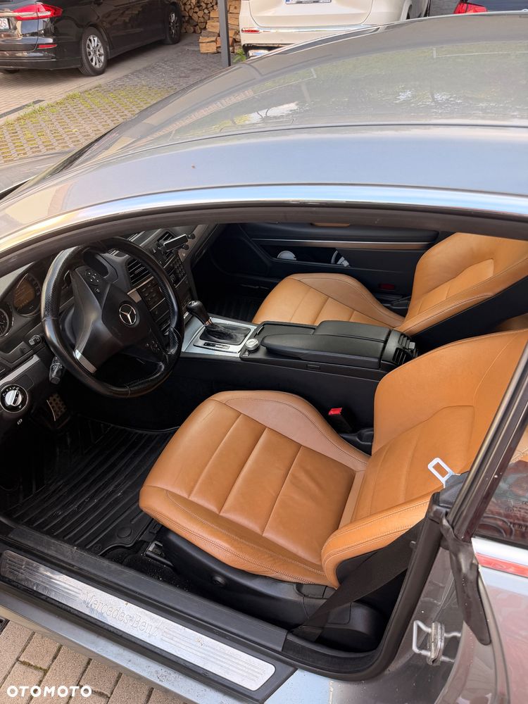 Mercedes-Benz Klasa E - 9
