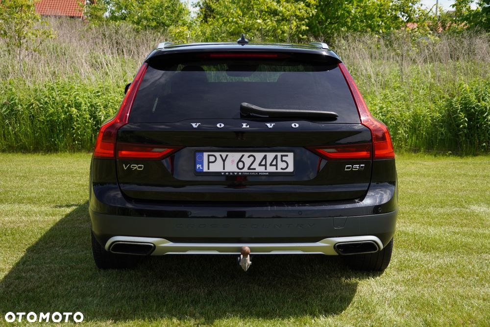 Volvo V90 D5 SCR AWD Momentum Pro - 5