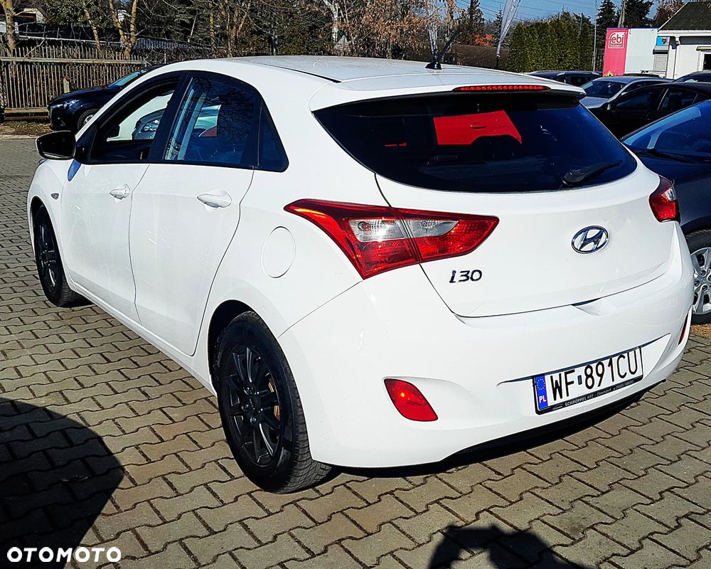 Hyundai i30 blue 1.4 Classic - 5