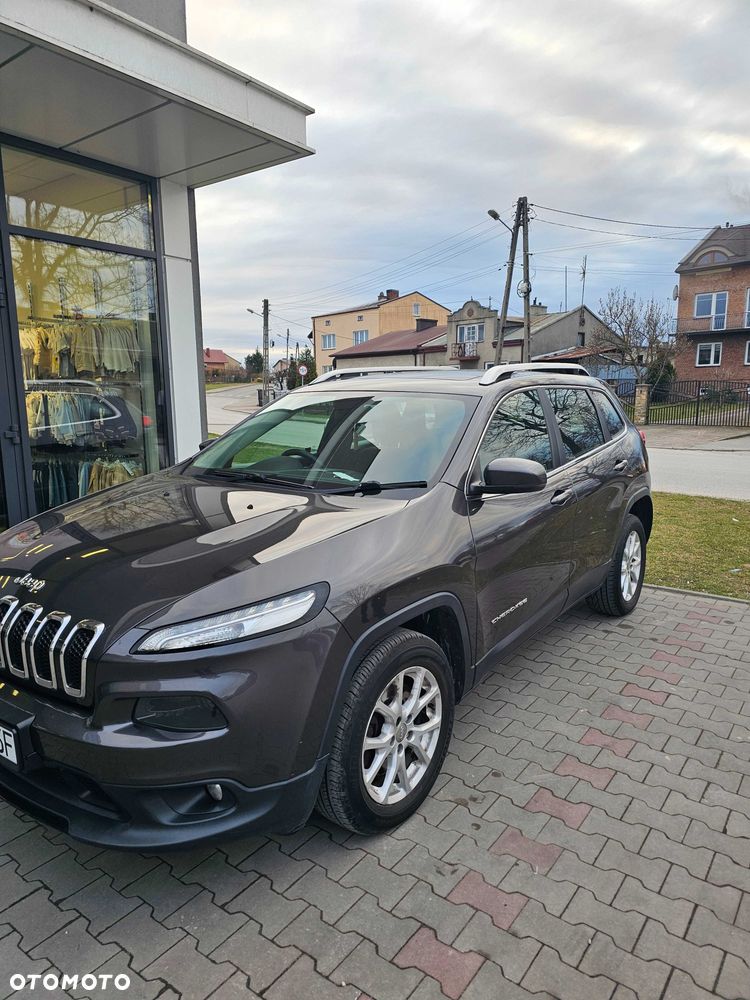 Jeep Cherokee - 3