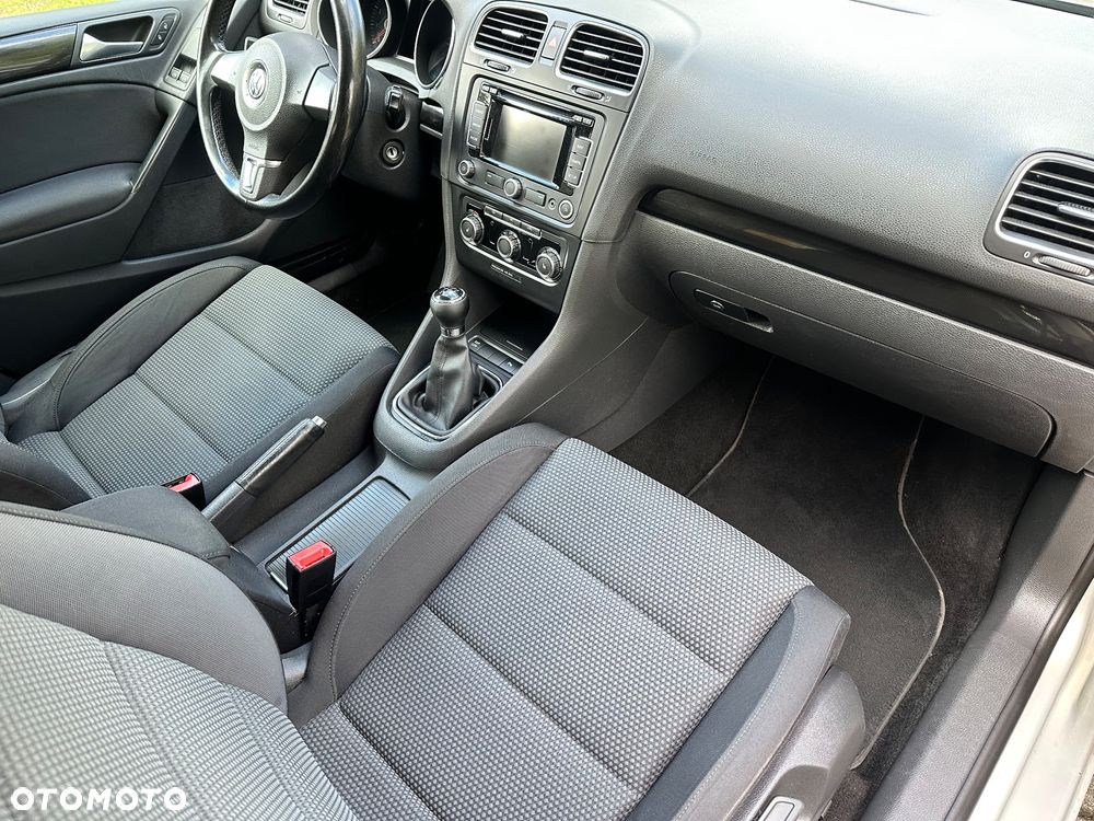 Volkswagen Golf VI 1.6 Comfortline - 9