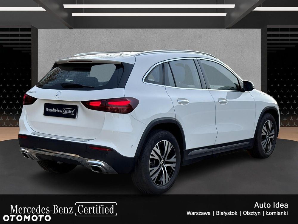 Mercedes-Benz GLA - 5