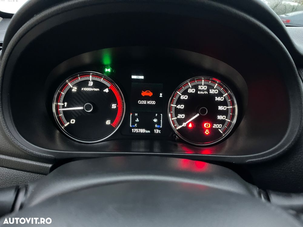 Mitsubishi L200 Double Cab 2.2 DI-D M/T Intense - 39