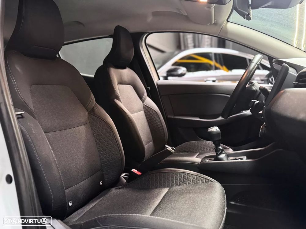 Renault Clio 1.0 TCe Evolution - 20