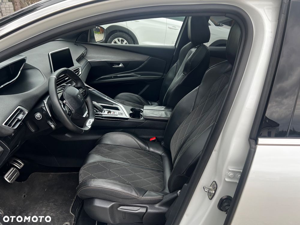 Peugeot 3008 1.5 BlueHDi GT S&S EAT8 - 39