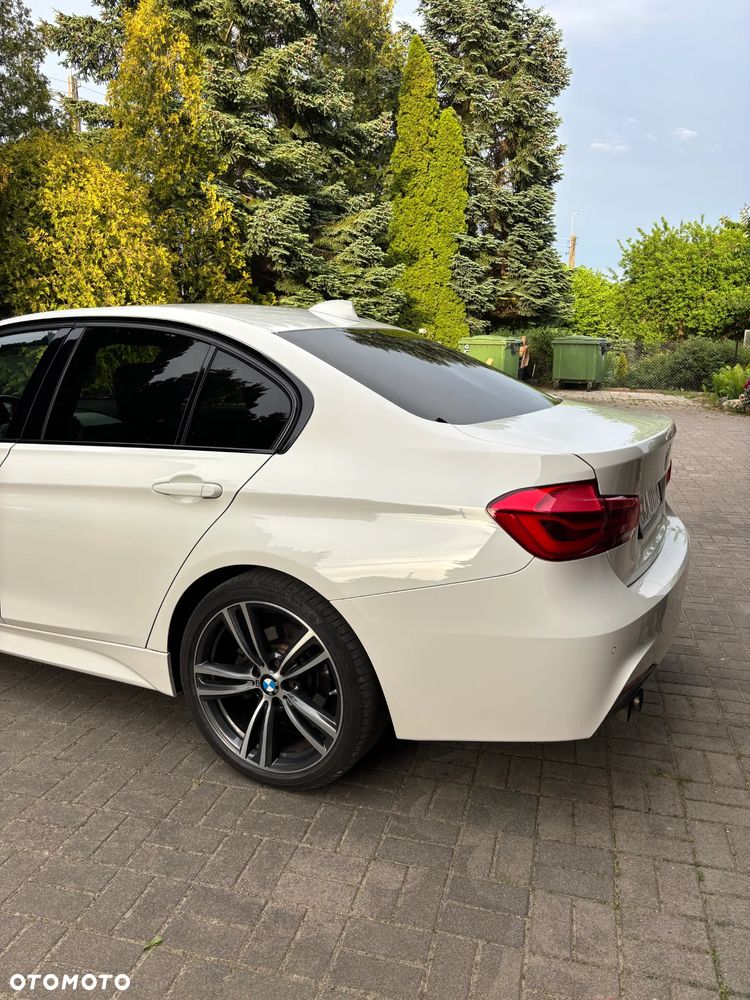 BMW Seria 3 330i xDrive M Sport Shadow sport - 3