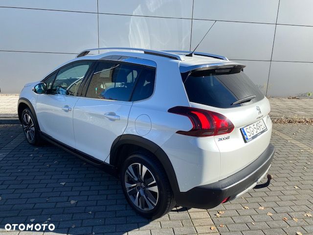 Peugeot 2008 1.2 Pure Tech GPF Style S&S EAT6 - 12