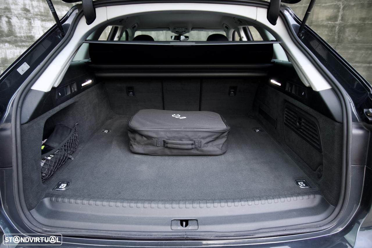 Audi A6 Avant 50 TFSIe quattro S tronic - 42