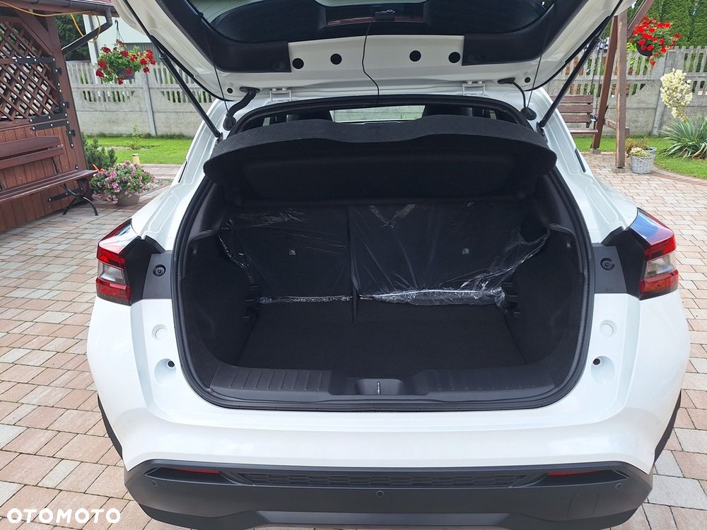 Nissan Juke 1.0 DIG-T N-Connecta DCT - 38