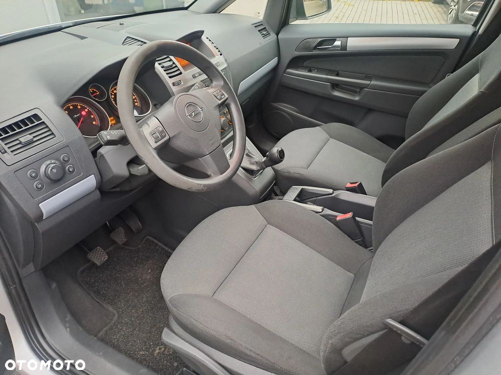 Opel Zafira 1.8 Cosmo - 19