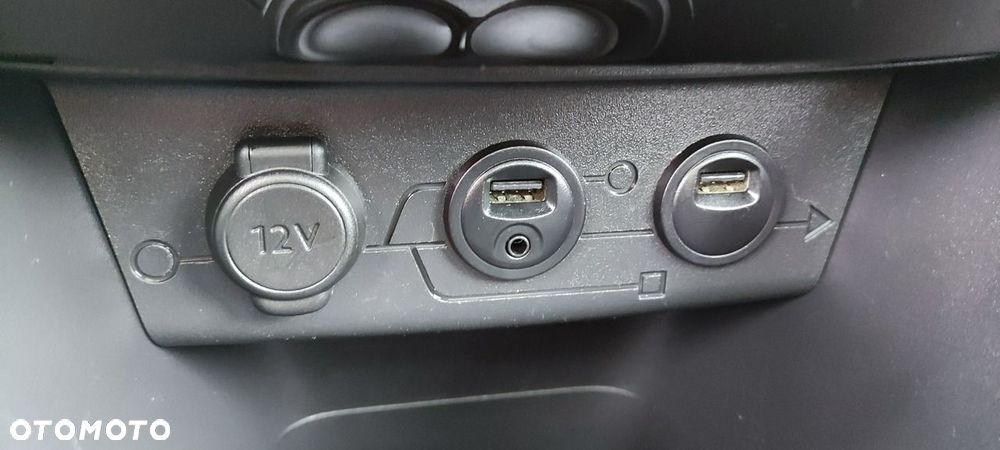Peugeot 2008 e-HDi FAP 115 STOP & START Business-Line - 33