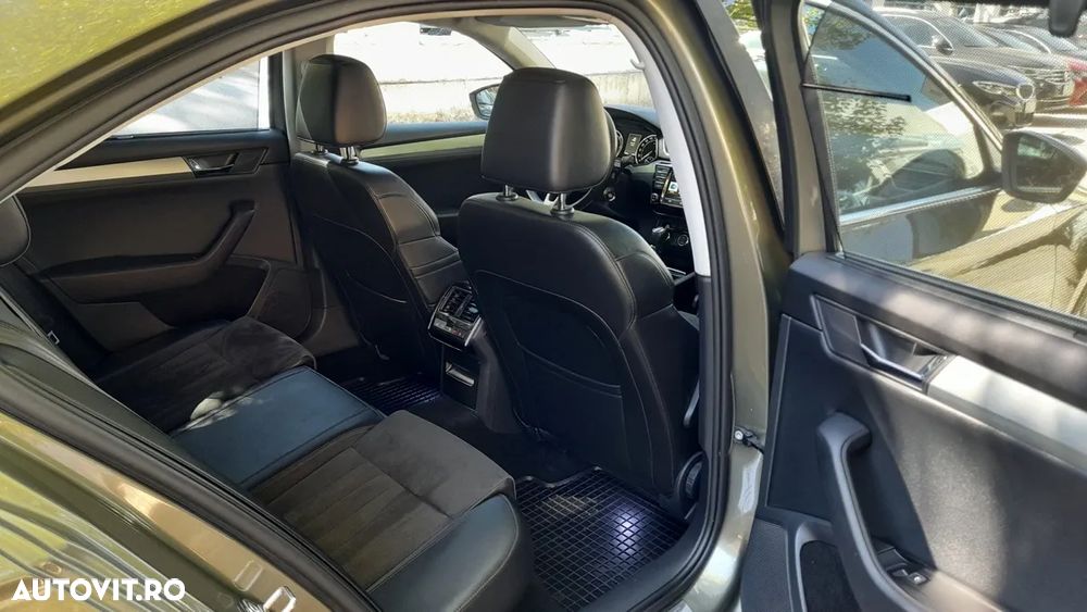 Skoda Superb Combi 2.0 TDI DSG Style - 34