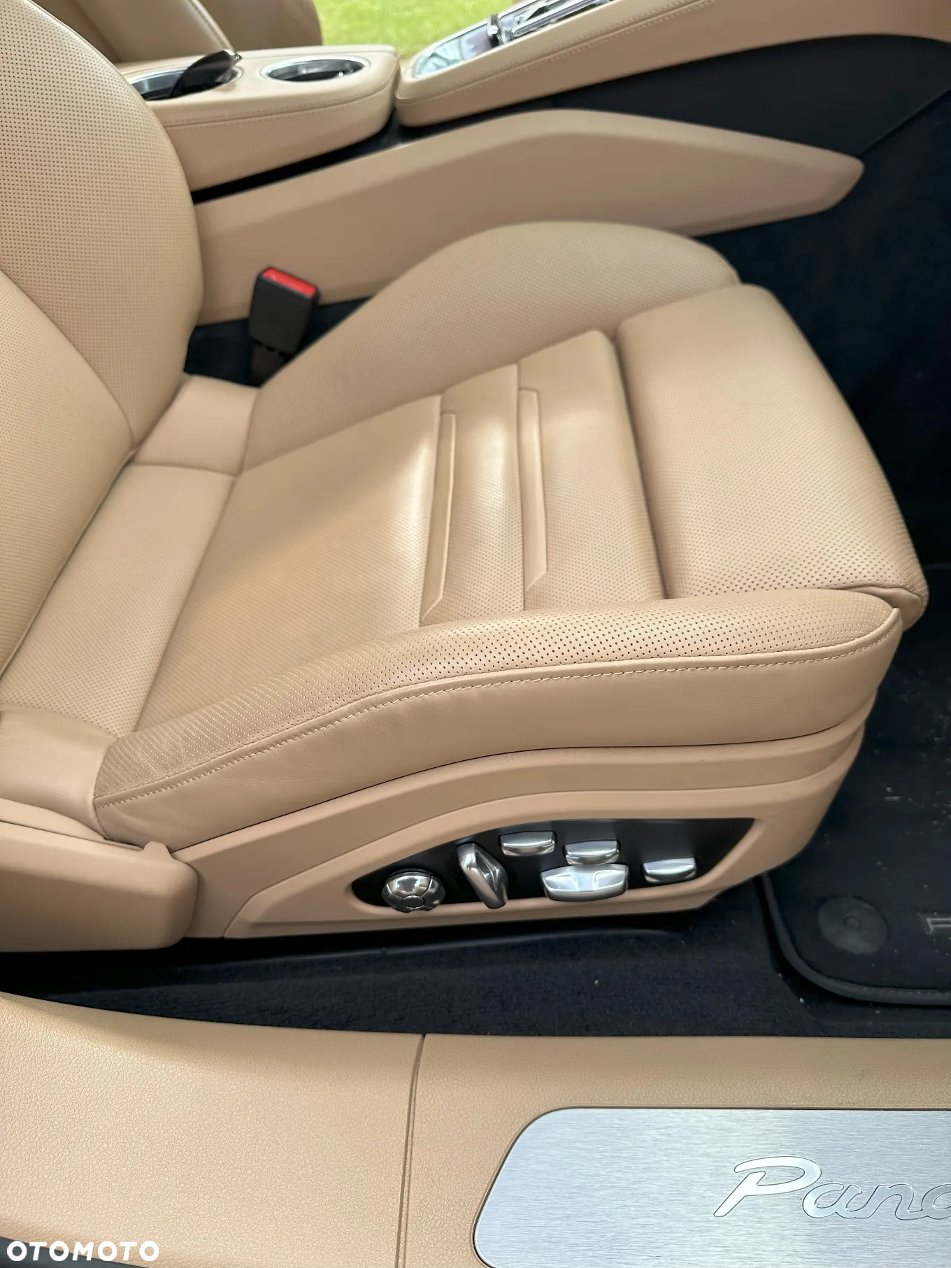 Porsche Panamera 4 e-Hybrid Sport Turismo - 15