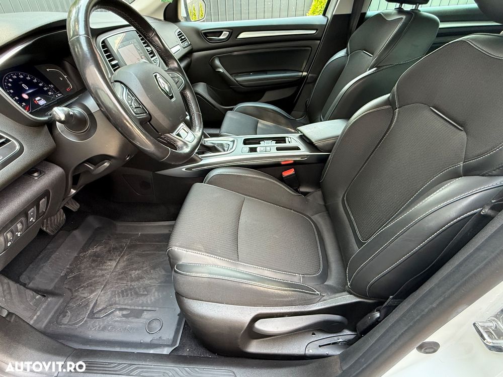 Renault Megane Blue dCi 116 EDC Intens - 13