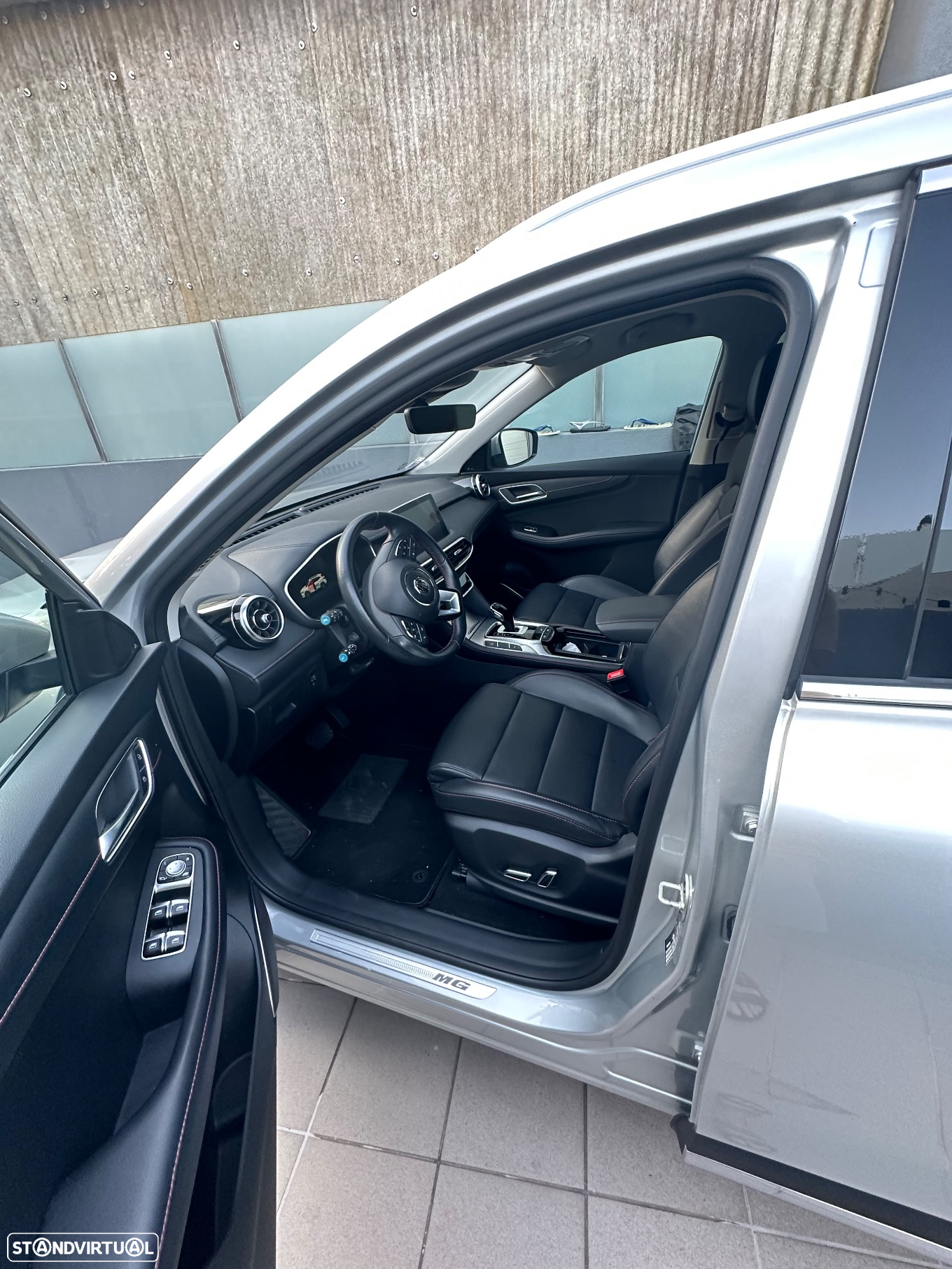 MG EHS 1.5 T-GDI Plug-in Hybrid Comfort - 7