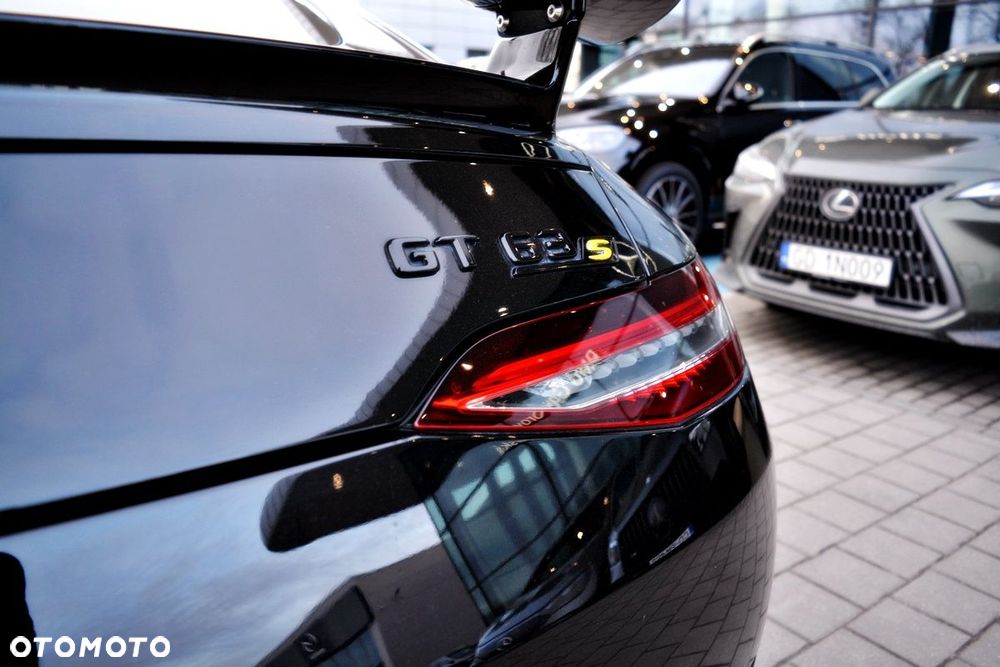 Mercedes-Benz AMG GT 43 4Matic+ Speedshift TCT 9G - 17