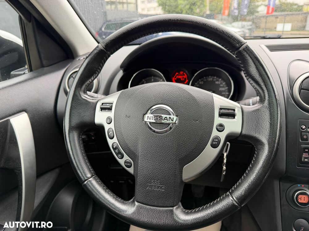 Nissan Qashqai - 12