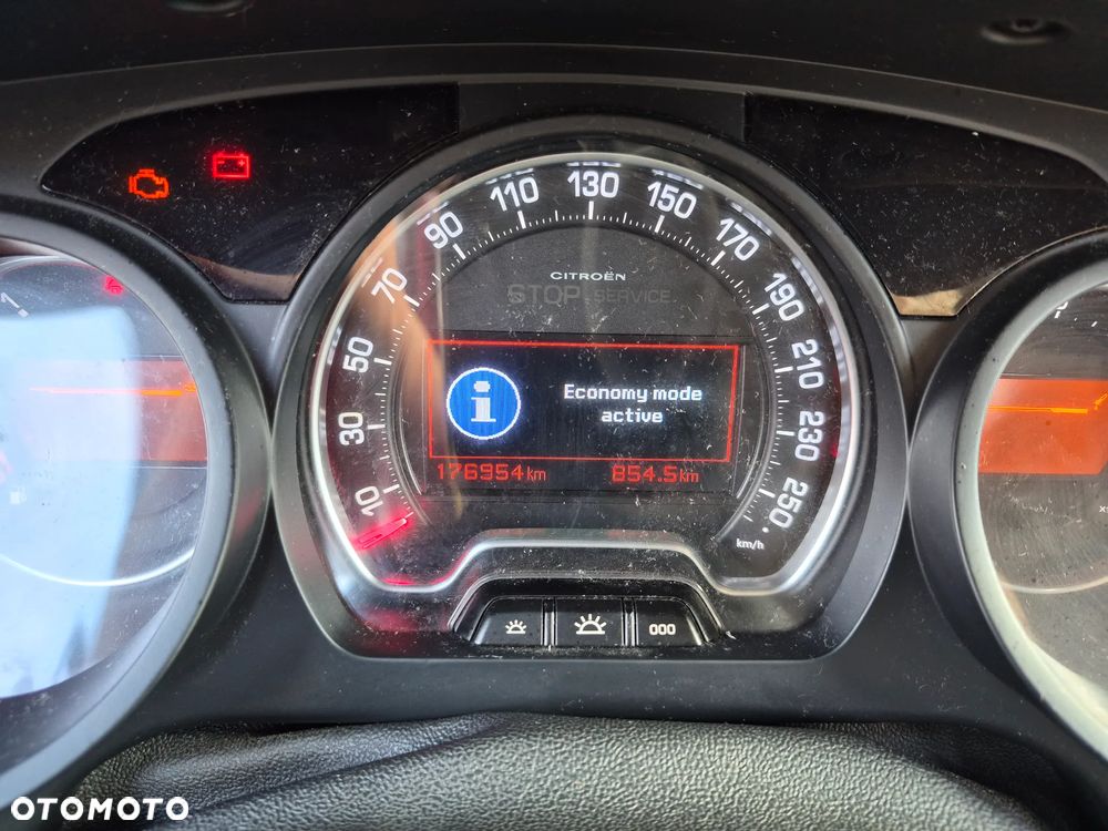 Citroën C5 2.2 HDi Exclusive - 16