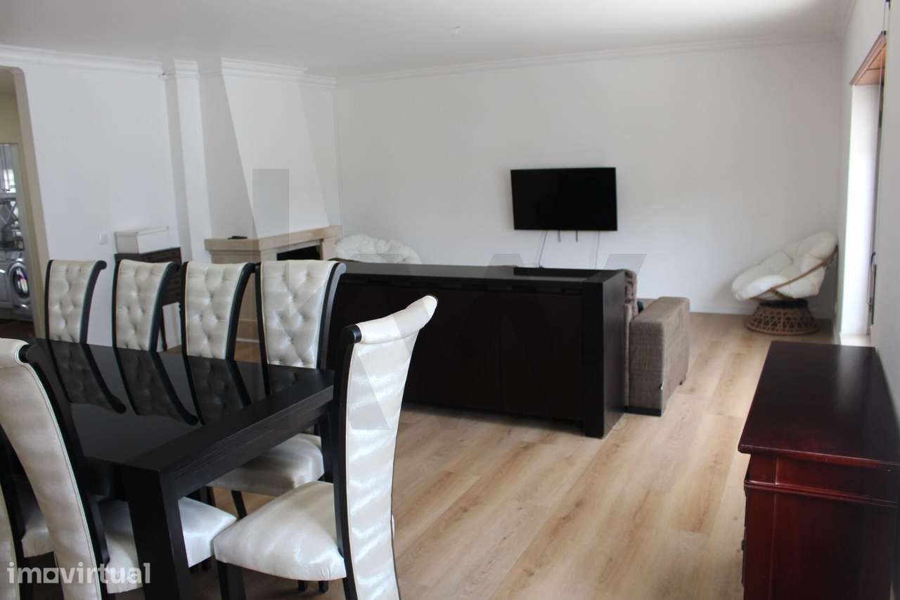Oportunidade Única: T3 com Terraço Privado no Coração de Mafra - Grande imagem: 5/45