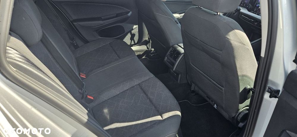 Volkswagen Golf 1.5 TSI EVO Life - 27
