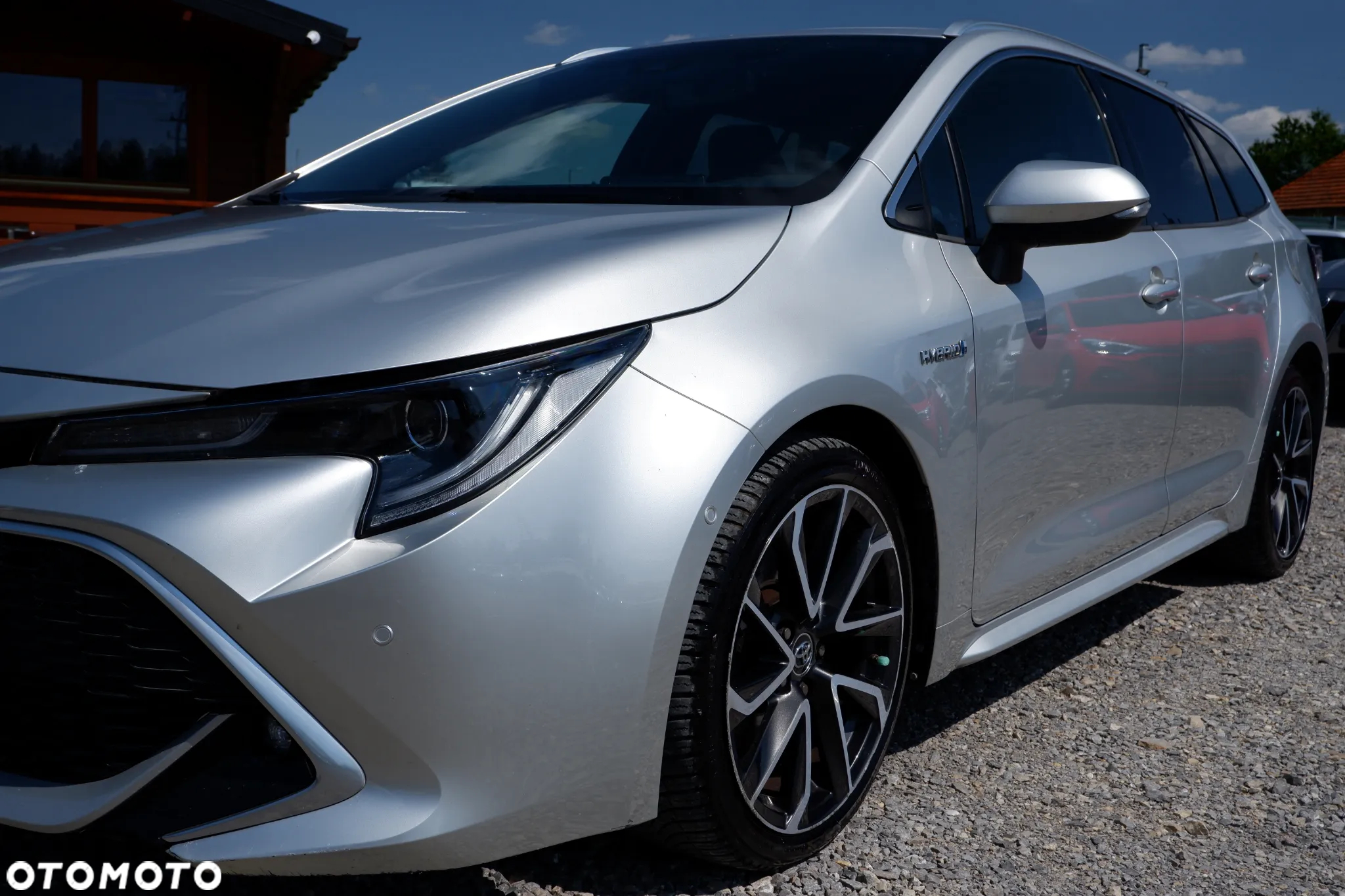 Toyota Corolla 2.0 Hybrid Executive - 37