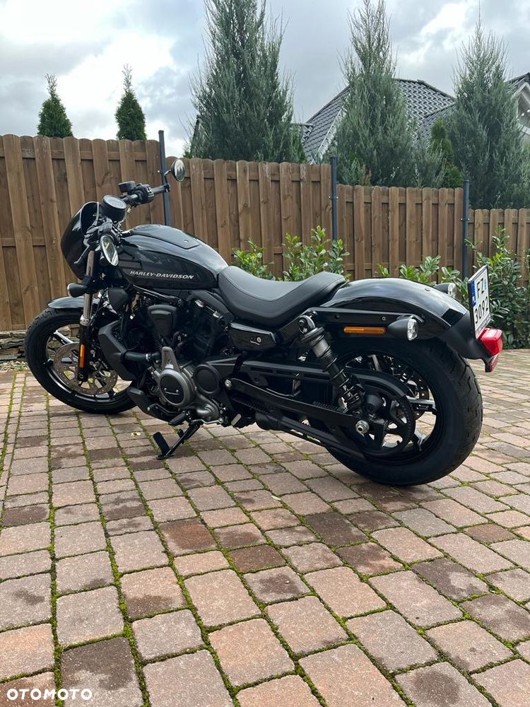Harley-Davidson Sportster Nightster 975 - 2