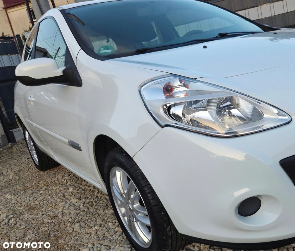 Renault Clio 1.2 16V 75 Collection - 32