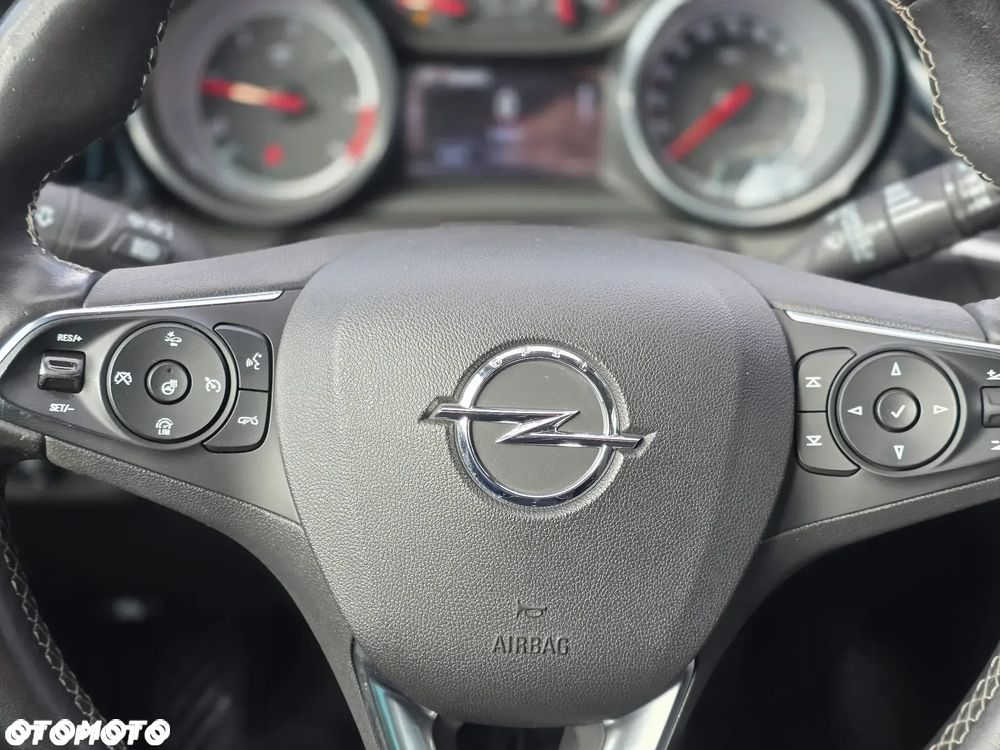 Opel Astra 1.6 CDTI Cosmo - 17