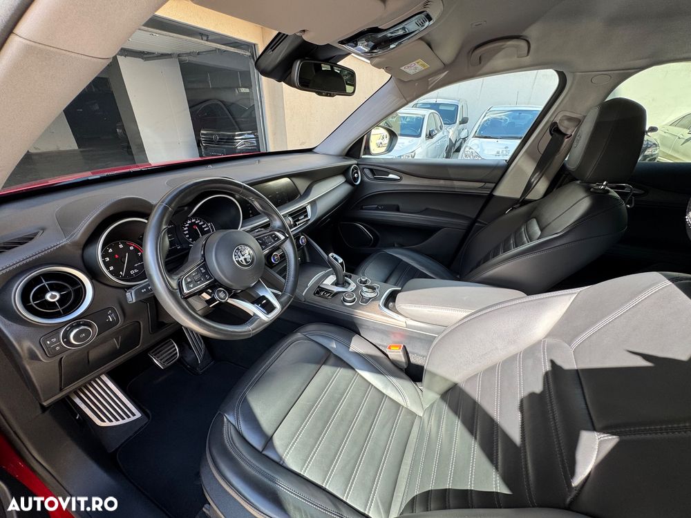 Alfa Romeo Stelvio 2.0 Turbo AWD AT8 Estrema - 12