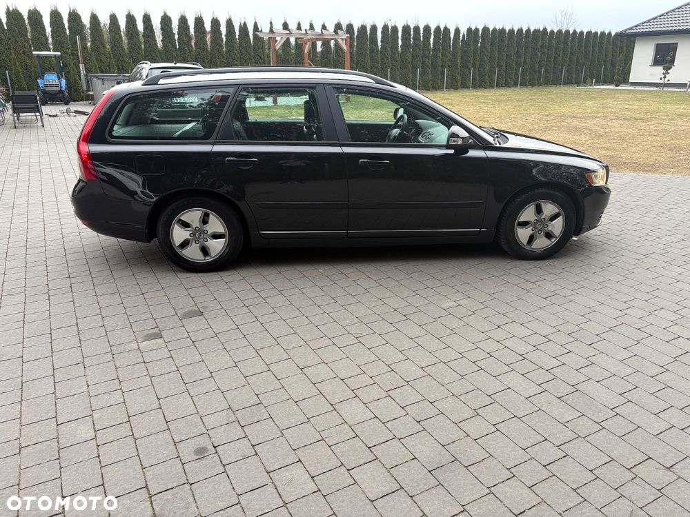Volvo V50 1.6D DPF DRIVe Kinetic - 4