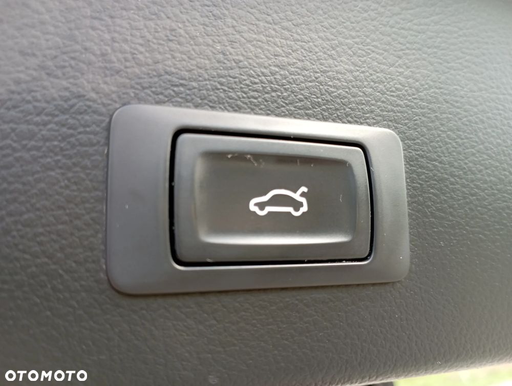 Audi A6 Avant 2.0 TDI DPF multitronic - 37