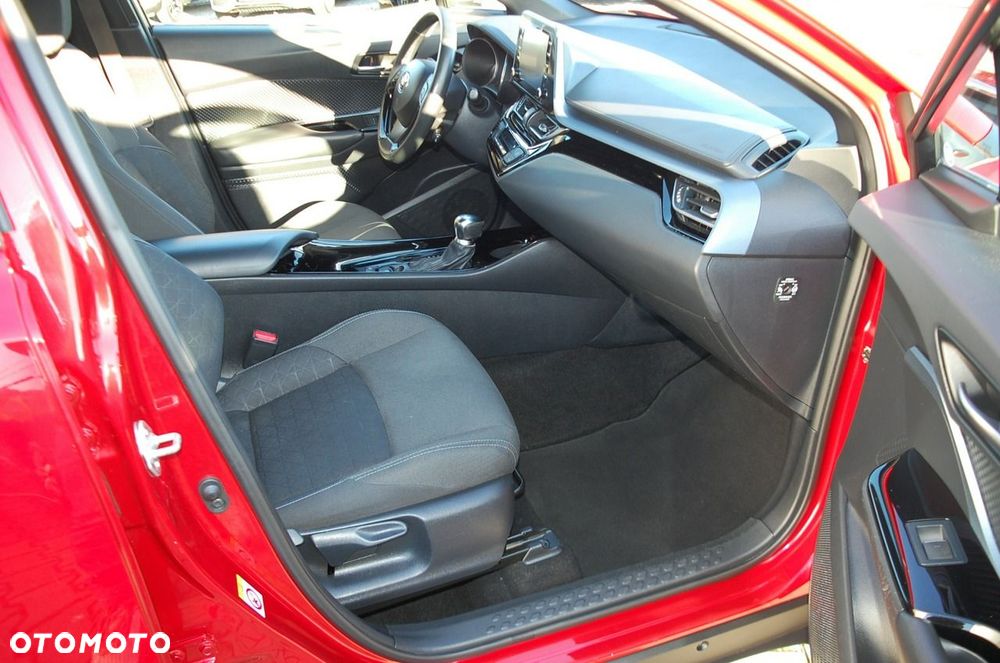 Toyota C-HR - 7