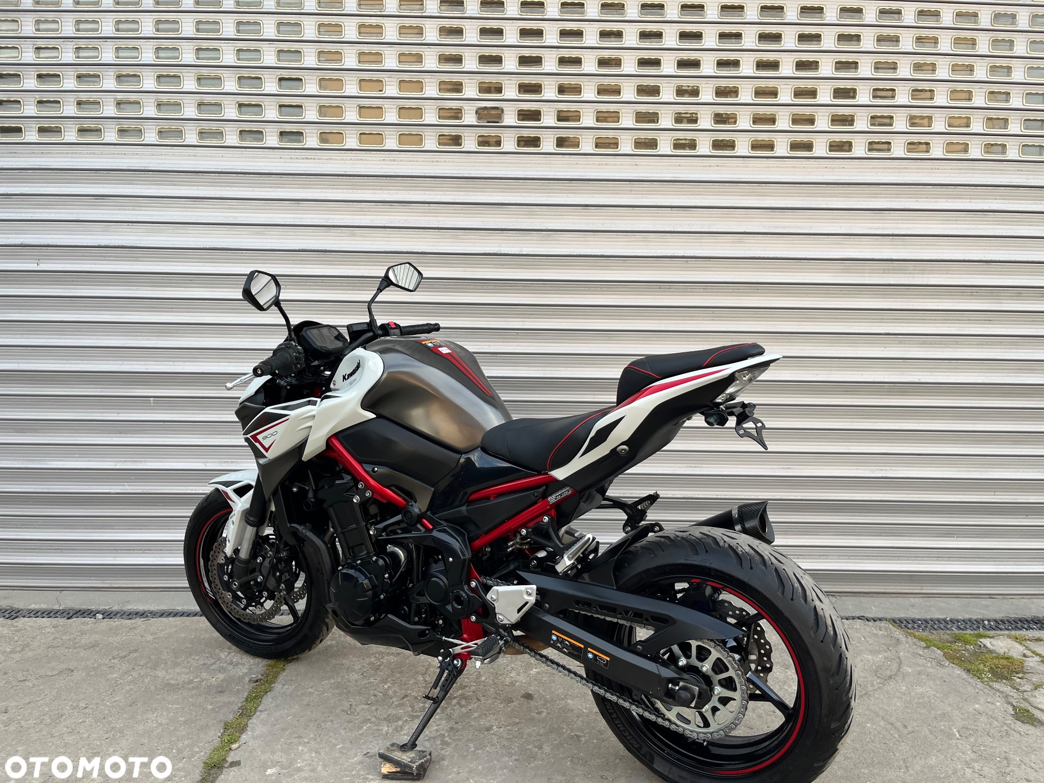 Kawasaki Z 900 - 29